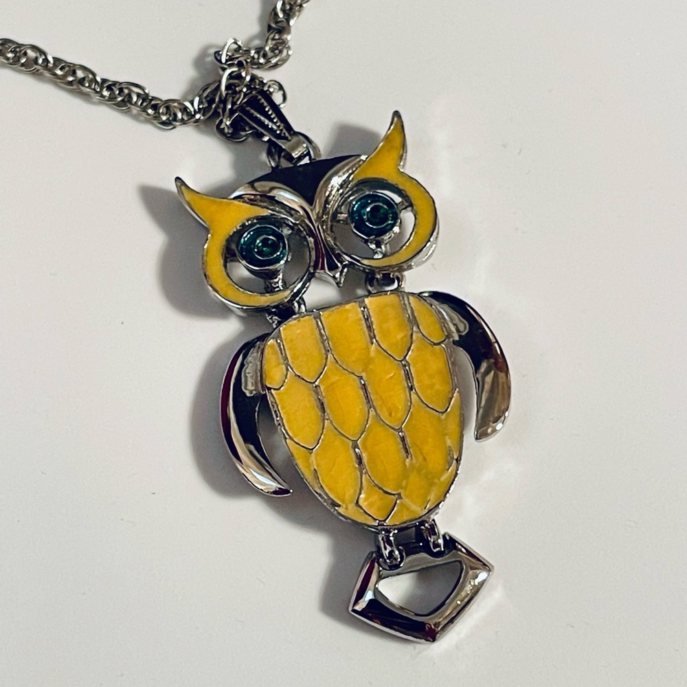 Boho Vintage Silver Owl Pendent Necklace with Yellow Feathers and Green Eyes